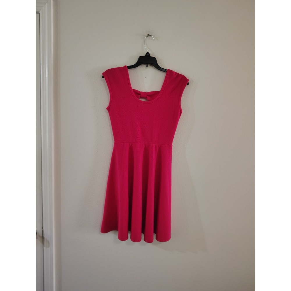 Miami Hot‎ Pink Skater Dress Sleeveless Bow Back Textured Knit Fit and Flare S